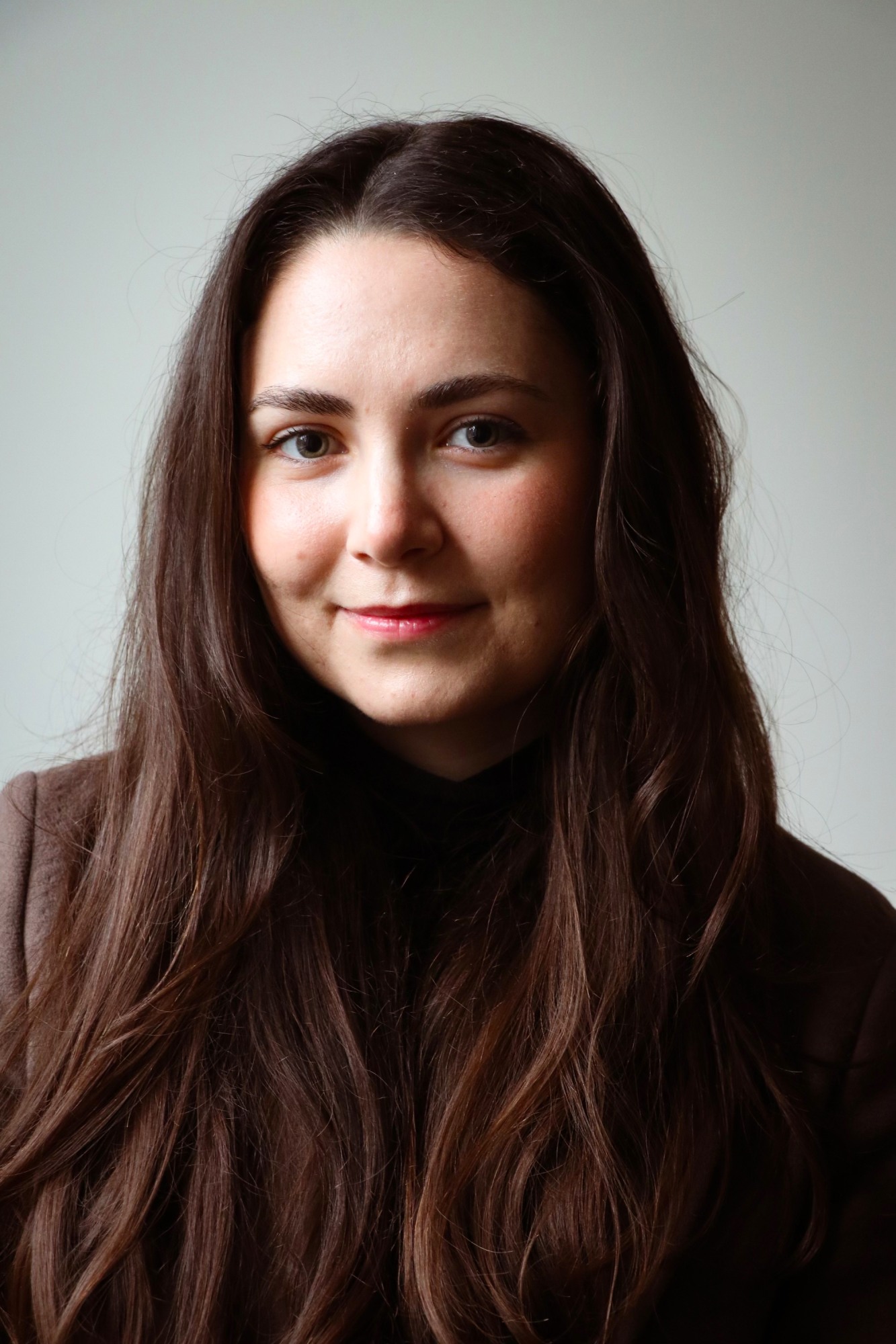 Alexia Rojas headshot with white background